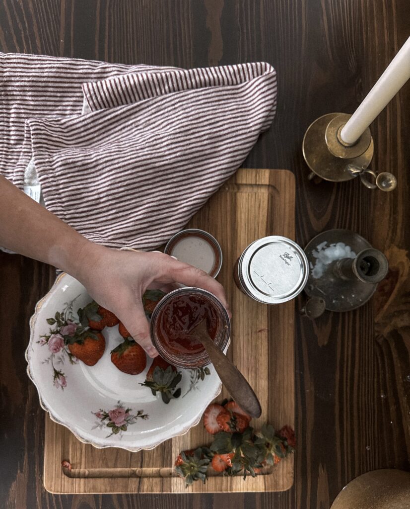 homemade strawberry jam from scratch without pectin