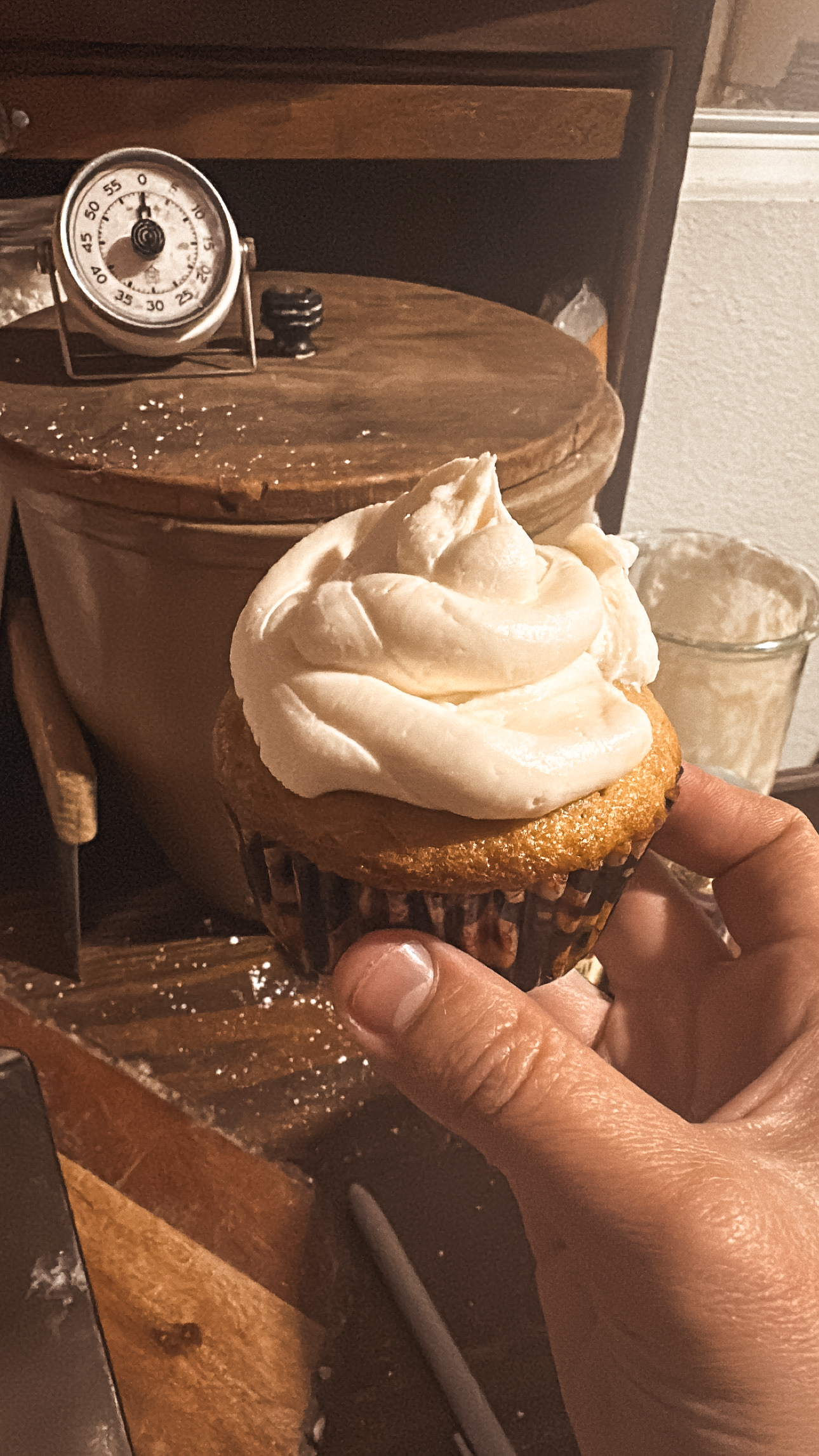 Sourdough vanilla cupcakes